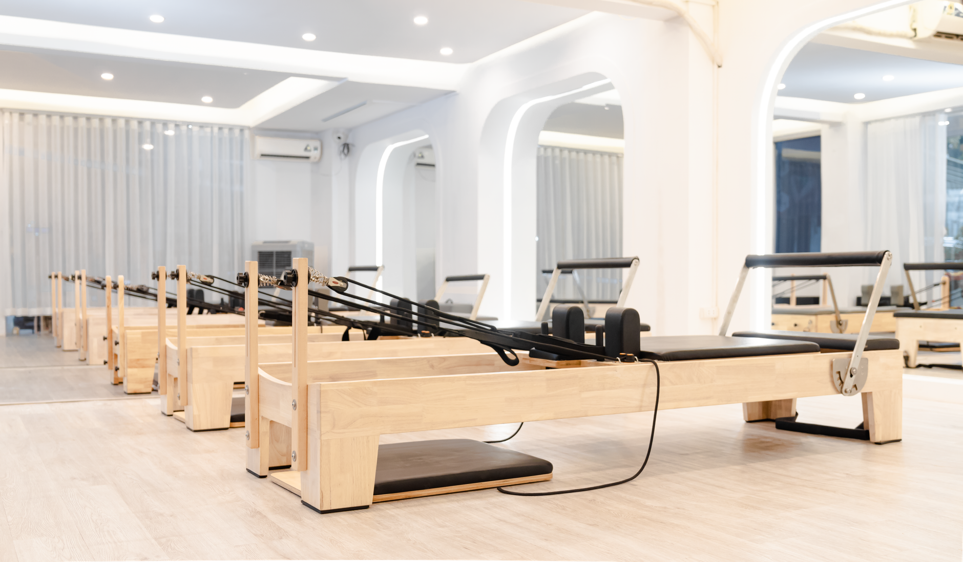 Comment un reformer ultra-connecté transforme votre pratique du Pilates à domicile ?