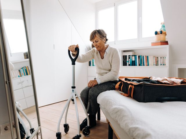 Optimiser la mobilité des seniors : conseils pratiques essentiels